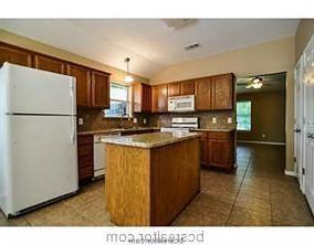 2307 Carnation property image